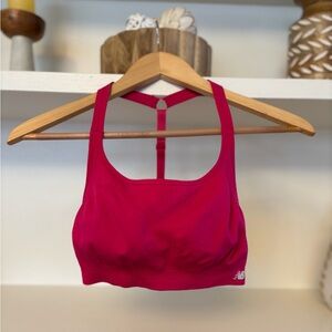 💖PRICE DROP!💖 New Balance Sports Bra in Raspberry Hot Pink! Size Medium